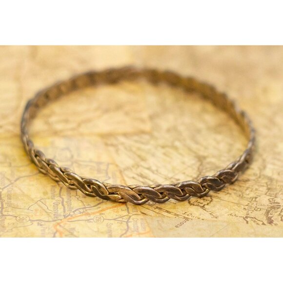 Vintage Silver Tone Bangle Bracelet 8 Inches by Alpaca i29 - Picture 3 of 4